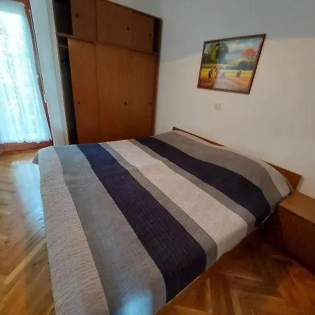Apartment Franjo *
